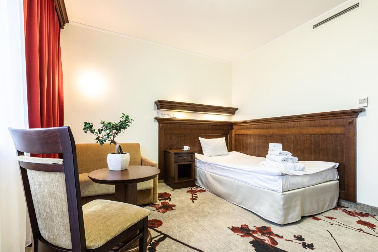 Hotel Crocus Zakopane Extérieur photo