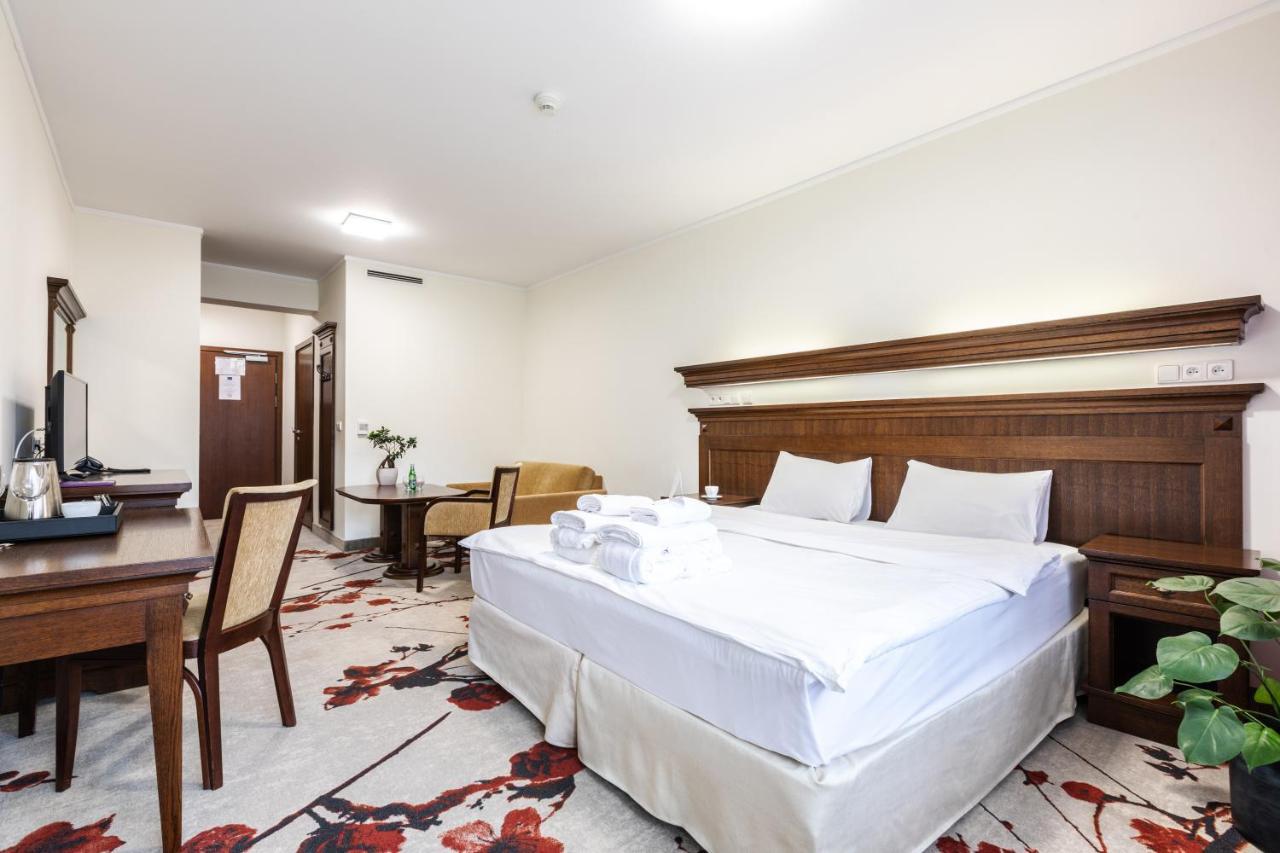 Hotel Crocus Zakopane Extérieur photo